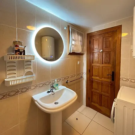 2 Bed With Pool Views In Americas K201 *